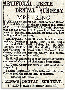 Hysbyseb am ddannedd artiffisial a meddyginiaeth ddeintyddol yn Ardal Aberhonddu yn 1891