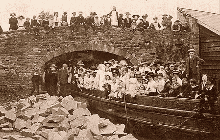 An outing on the Brecon canal